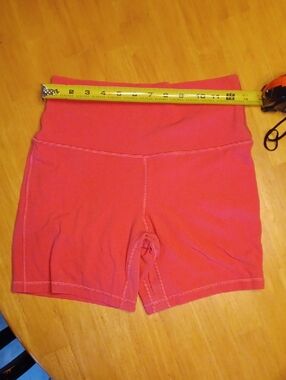 Lululemon High-Waist Pink Stretch Shorts